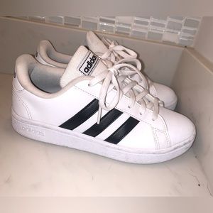 Adidas Sneakers